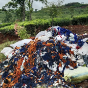 Tumupukan Sampah Kulit Ditemukan di Giriawas